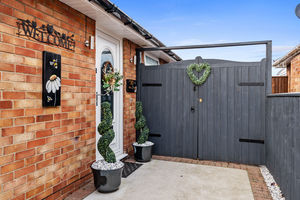 Photo 27- click for photo gallery